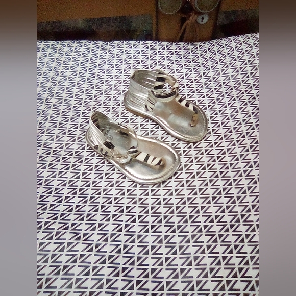 First Steps Sandals - Picture 3 of 17